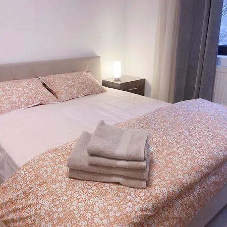 Oasis Studio City * Bukurešť