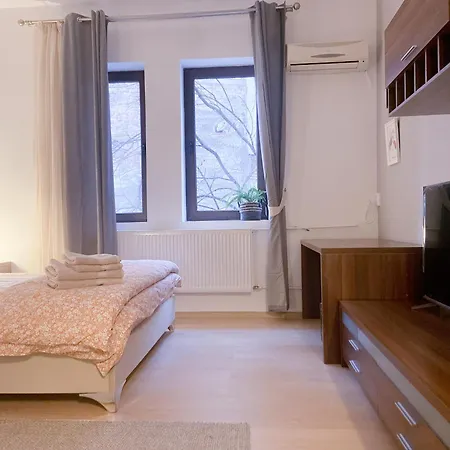 Oasis Studio City Bukurešť