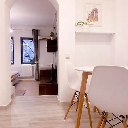 Oasis Studio City * Bucarest
